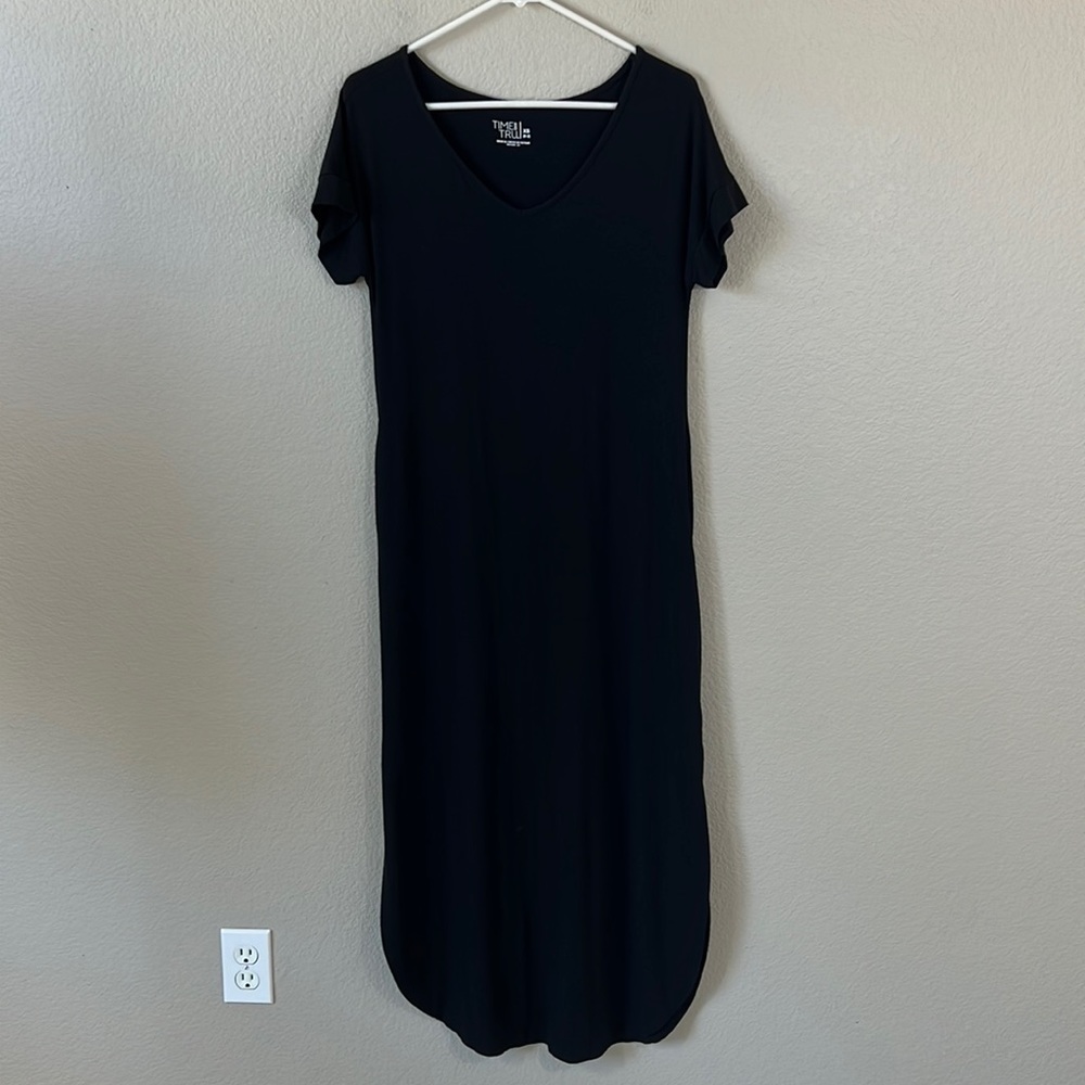 NWOT TIME AND TRU Oversized Black Maxi Dress with Pockets